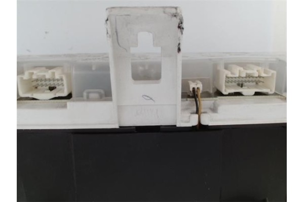 Recambio de cuadro completo para mazda 3 sedán (bk) 1.6 referencia OEM IAM 4.3BR5SA  