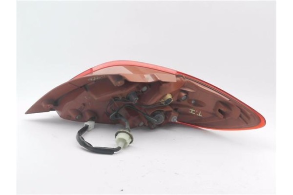 Recambio de piloto trasero izquierdo para mazda 2 berlina (de) 1.4 crtd active (5-ptas.) (50kw) referencia OEM IAM D651-51-160G 