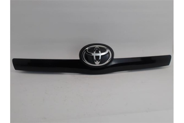 Recambio de moldura porton trasero para toyota verso (aur2/zgr2) 2.0 d-4d referencia OEM IAM   