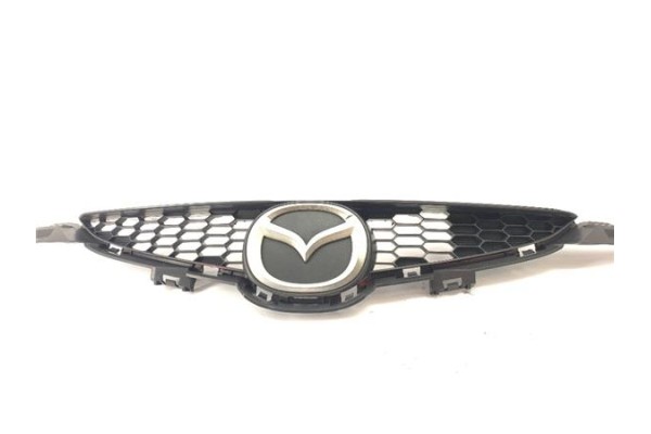 Recambio de rejilla capo para mazda 2 berlina (de) 1.4 crtd active (5-ptas.) (50kw) referencia OEM IAM D65150711  