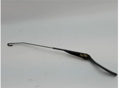 Recambio de brazo limpiaparabrisas delantero derecho para citroen saxo 1.4 vts referencia OEM IAM 9606262380  
