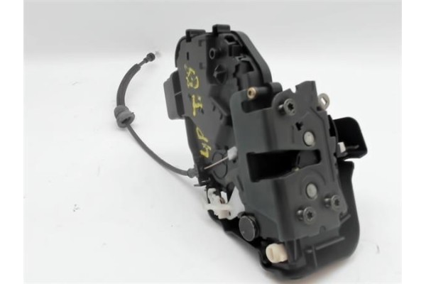 Recambio de cierre electromagnetico trasero izquierdo para volvo s40 berlina 1.6 referencia OEM IAM 30699797  