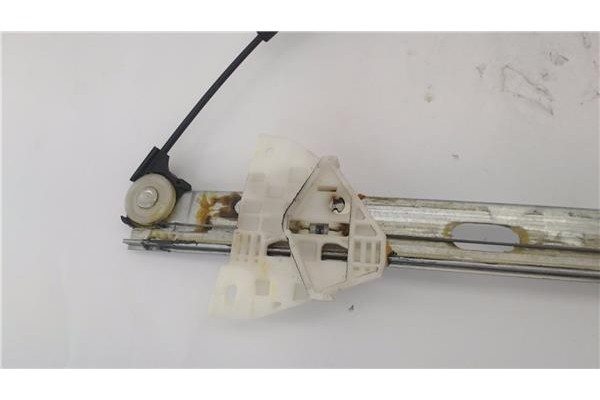 Recambio de mecanismo elevalunas delantero derecho para mazda 2 berlina (de) 1.4 crtd active (5-ptas.) (50kw) referencia OEM IAM