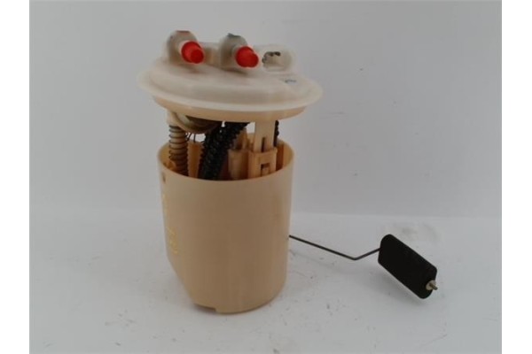 Recambio de bomba combustible para renault clio ii (xbo) 1.4 75cv referencia OEM IAM 8200027963 09745659903 8200057324 , RENAULT