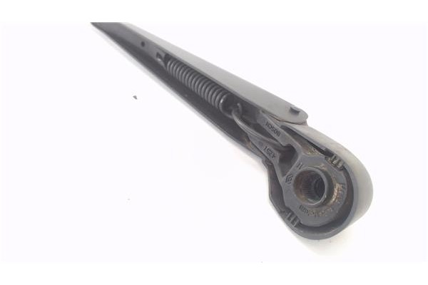 Recambio de brazo limpiaparabrisas delantero derecho para renault clio ii fase ii (b/cb0) 1.5 authentique confort referencia OEM