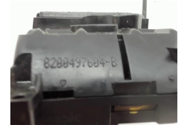 Recambio de cierre electromagnetico delantero derecho para renault kangoo ii (f/kw0) 1.5 dci (kw0b) referencia OEM IAM 820049760