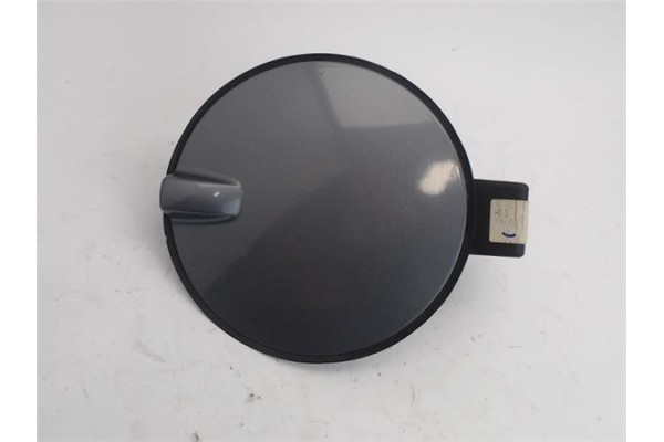 Recambio de tapa exterior combustible para opel astra h berlina 1.9 cdti 16v referencia OEM IAM   