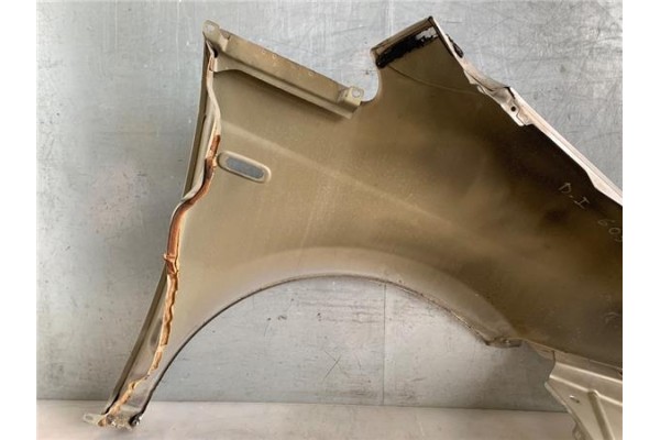 Recambio de aleta delantero izquierda para fiat idea (135) 1.4 16v referencia OEM IAM 51712989  