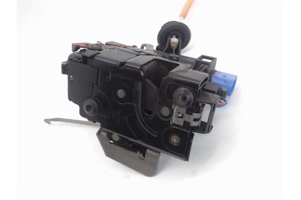Recambio de cierre electromagnetico delantero izquierdo para audi a3 (8p1) 2.0 tdi 16v referencia OEM IAM 4F1837015E BSP24830 8E