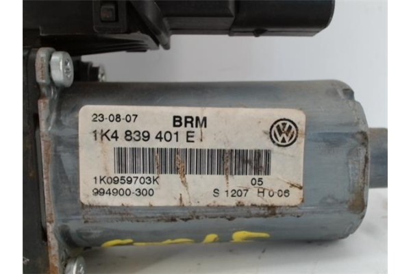 Recambio de motor elevalunas trasero izquierdo para volkswagen golf v (1k1) 1.9 trendline 4motion referencia OEM IAM 1K0839401E 