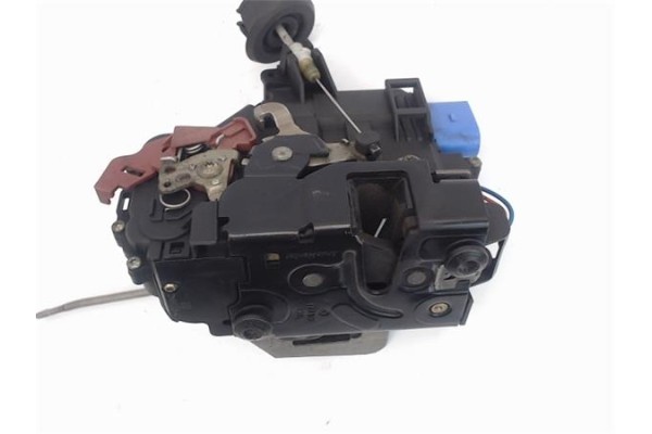 Recambio de cierre electromagnetico delantero izquierdo para audi a3 (8p1) 2.0 tdi 16v referencia OEM IAM 4F1837015E BSP24830 8E