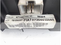 Recambio de mando intermitencia para fiat bravo (182) 1.2 16v 80 trofeo referencia OEM IAM 07354410060  