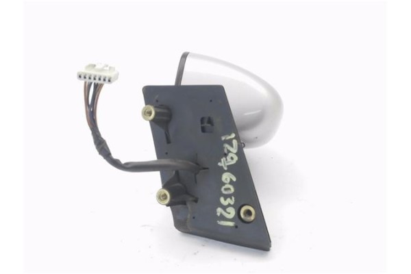 Recambio de retrovisor electrico izquierdo para fiat idea (135) 1.4 16v referencia OEM IAM 735400384 E30158459 