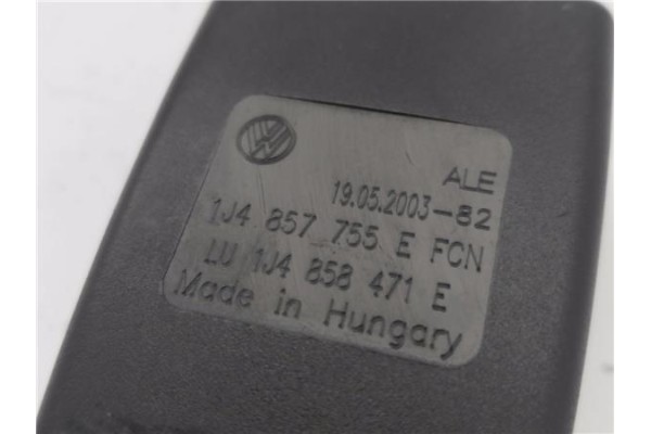 Recambio de anclaje cinturon delantero izquierdo para volkswagen golf iv berlina (1j1) 1.6 16v referencia OEM IAM 1J4857755E  