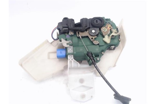 Recambio de cierre electromagnetico trasero izquierdo para volkswagen polo iv (9n1) 1.4 tdi referencia OEM IAM 6Q4839085  