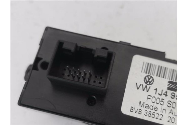 Recambio de mando elevalunas delantero izquierdo para volkswagen golf iv berlina (1j1) 1.6 16v referencia OEM IAM 1J4959857D  