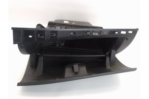 Recambio de guantera salpicadero para renault megane iii berlina 5p 1.5 expression referencia OEM IAM 681080008R  