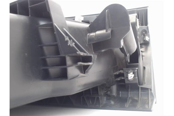 Recambio de guantera salpicadero para renault megane iii berlina 5p 1.5 expression referencia OEM IAM 681080008R  