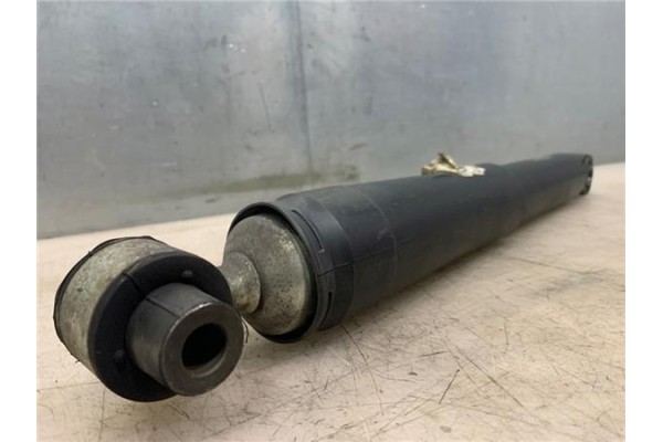 Recambio de amortiguador trasero izquierdo para renault scenic i (ja...) 1.6 16v (ja0b, ja04, ja11) referencia OEM IAM 770147908