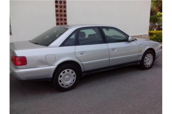 audi a6 berlina (c4) del año 1996
