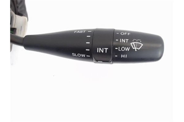 Recambio de mando intermitencia para hyundai accent (x3) 1.5 i 12v referencia OEM IAM 9340022052  
