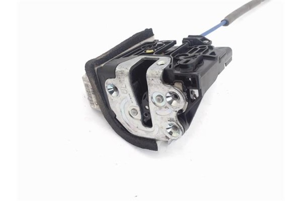 Recambio de cierre electromagnetico trasero izquierdo para kia rio (ub) 1.2 basic referencia OEM IAM 814111W010  