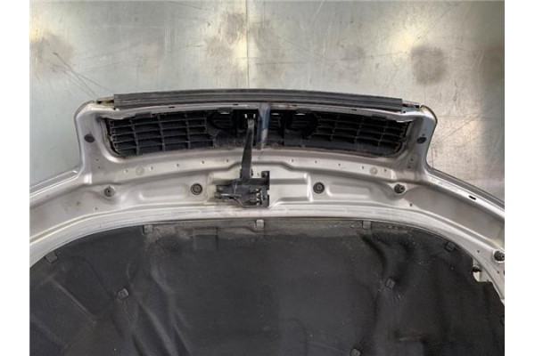 Recambio de capo para audi a4 berlina (8e) 1.9 tdi (96kw) referencia OEM IAM 8E0823029  