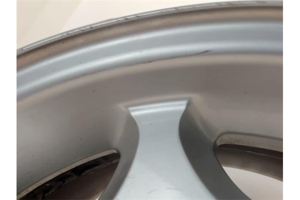 Recambio de llanta para mercedes-benz clase e (bm 210) berlina 2.0 200 (210.035) referencia OEM IAM A2104010302 M111942 