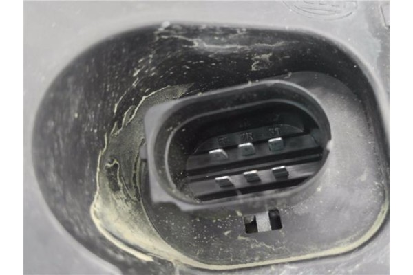 Recambio de piloto trasero derecho para audi a4 berlina (8e) 1.9 tdi (96kw) referencia OEM IAM 153948  