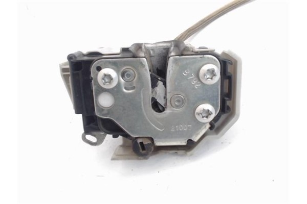 Recambio de cierre electromagnetico delantero derecho para fiat bravo (182) 1.2 16v 80 trofeo referencia OEM IAM 51902599  