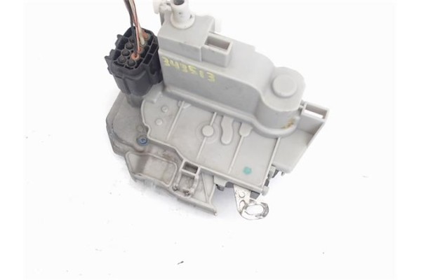 Recambio de cierre electromagnetico delantero derecho para fiat bravo (182) 1.2 16v 80 trofeo referencia OEM IAM 51902599  