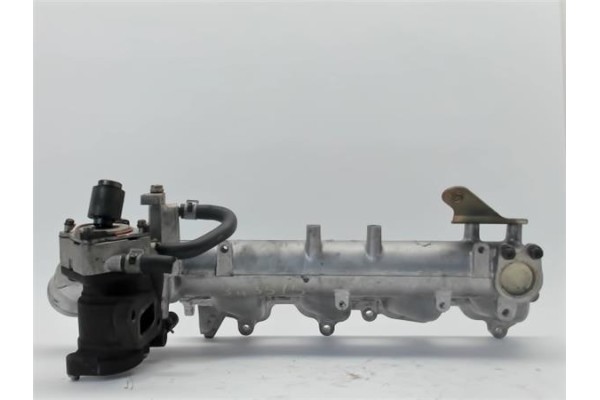 Recambio de colector admision para nissan almera (n16/e) 2.2 di referencia OEM IAM 140015M300  