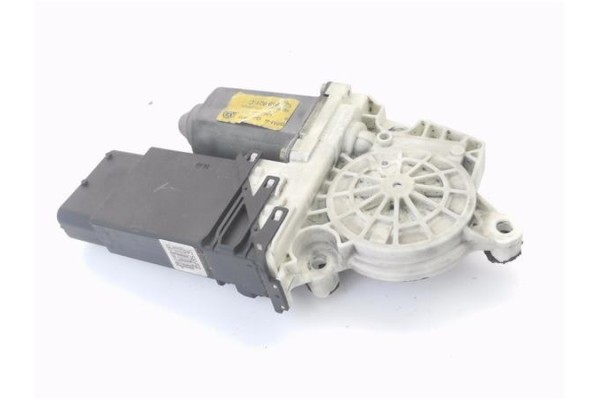 Recambio de motor elevalunas delantero izquierdo para volkswagen golf iv berlina (1j1) 1.9 tdi referencia OEM IAM 1J1959801C  