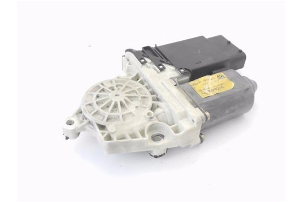 Recambio de motor elevalunas delantero izquierdo para volkswagen golf iv berlina (1j1) 1.9 tdi referencia OEM IAM 1J1959801C  