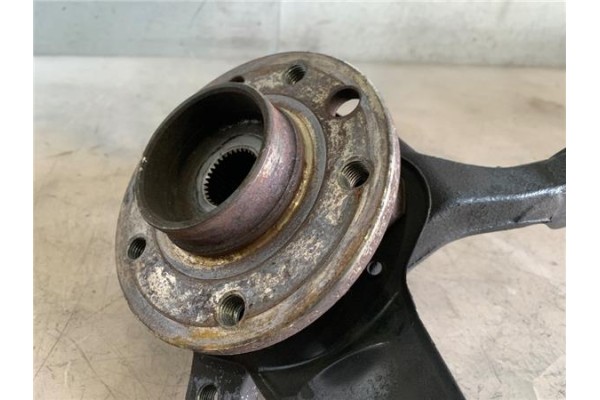 Recambio de mangueta delantero izquierda para opel astra h caravan 1.7 cosmo referencia OEM IAM 5308032  