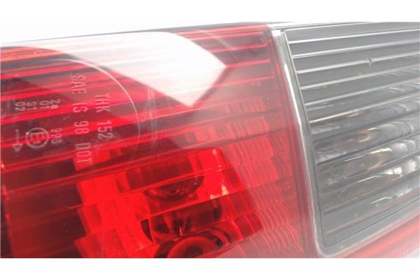Recambio de piloto superior trasero derecho para volvo v70 familiar referencia OEM IAM   