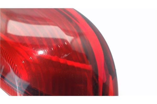 Recambio de piloto superior trasero derecho para volvo v70 familiar referencia OEM IAM   