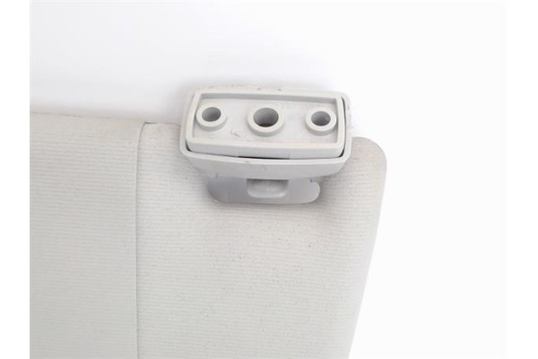 Recambio de parasol izquierdo para volkswagen polo iv (9n1) 1.4 16v referencia OEM IAM 6Q0857551F2F4  