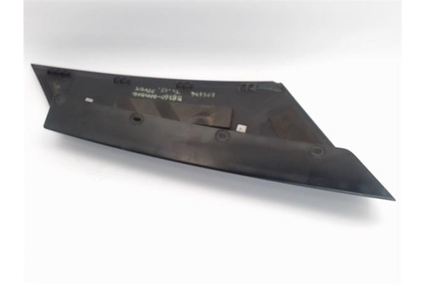Recambio de moldura aleta trasero izquierda para land rover range rover sport 2.7 v6 td s referencia OEM IAM DDG000175  