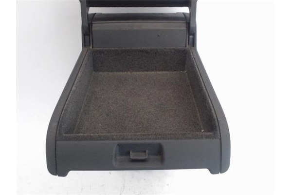 Recambio de reposabrazos para opel vectra c berlina referencia OEM IAM   