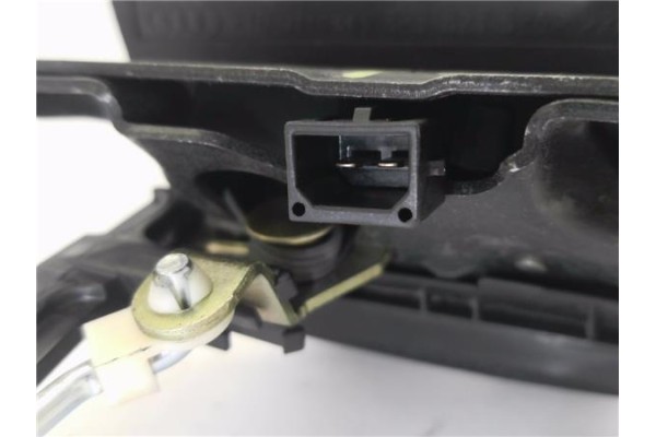 Recambio de cerradura porton para audi a3 (8p1) 2.0 fsi ambiente referencia OEM IAM 8P3827520A  