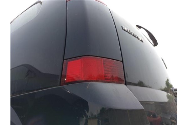 Recambio de piloto antiniebla trasero izquierdo para opel meriva 1.7 cdti referencia OEM IAM 6223039  