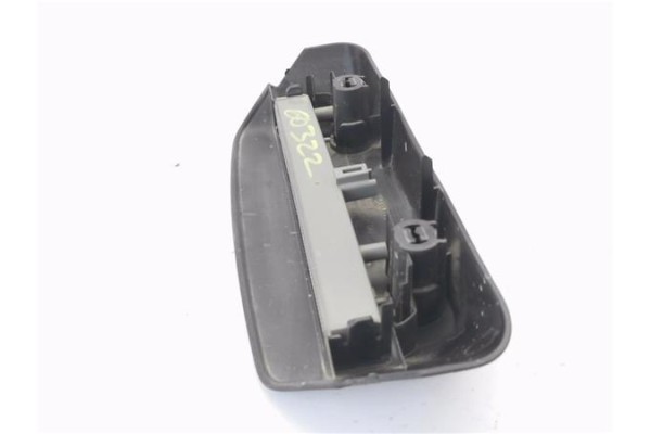Recambio de luz central de freno para toyota yaris (ksp9/scp9/nlp9) 1.4 d-4d referencia OEM IAM 8167005100  