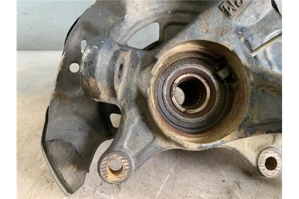 Recambio de mangueta delantero izquierda para toyota yaris (ksp9/scp9/nlp9) 1.4 d-4d referencia OEM IAM 432120D130  