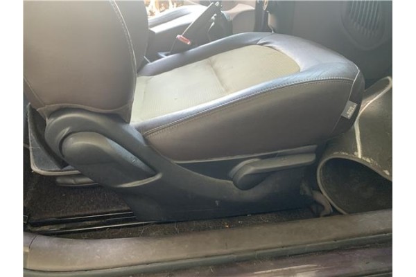 Recambio de asiento delantero derecho para toyota iq (nuj1/ngj1/kgj1) 1.0 básico referencia OEM IAM 7107174150E1  