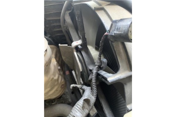 Recambio de electroventilador para toyota iq (nuj1/ngj1/kgj1) 1.0 básico referencia OEM IAM 1636140080  