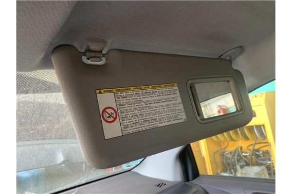 Recambio de parasol derecho para toyota iq (nuj1/ngj1/kgj1) 1.0 básico referencia OEM IAM 7431074010B0  