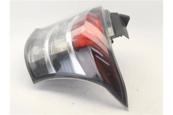 Recambio de piloto trasero derecho para toyota iq (nuj1/ngj1/kgj1) 1.0 básico referencia OEM IAM 8155174010  