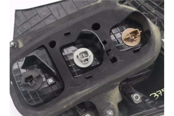 Recambio de piloto trasero izquierdo para toyota iq (nuj1/ngj1/kgj1) 1.0 básico referencia OEM IAM 8156174020  