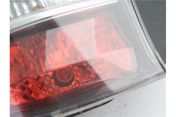 Recambio de piloto trasero izquierdo para toyota iq (nuj1/ngj1/kgj1) 1.0 básico referencia OEM IAM 8156174020  